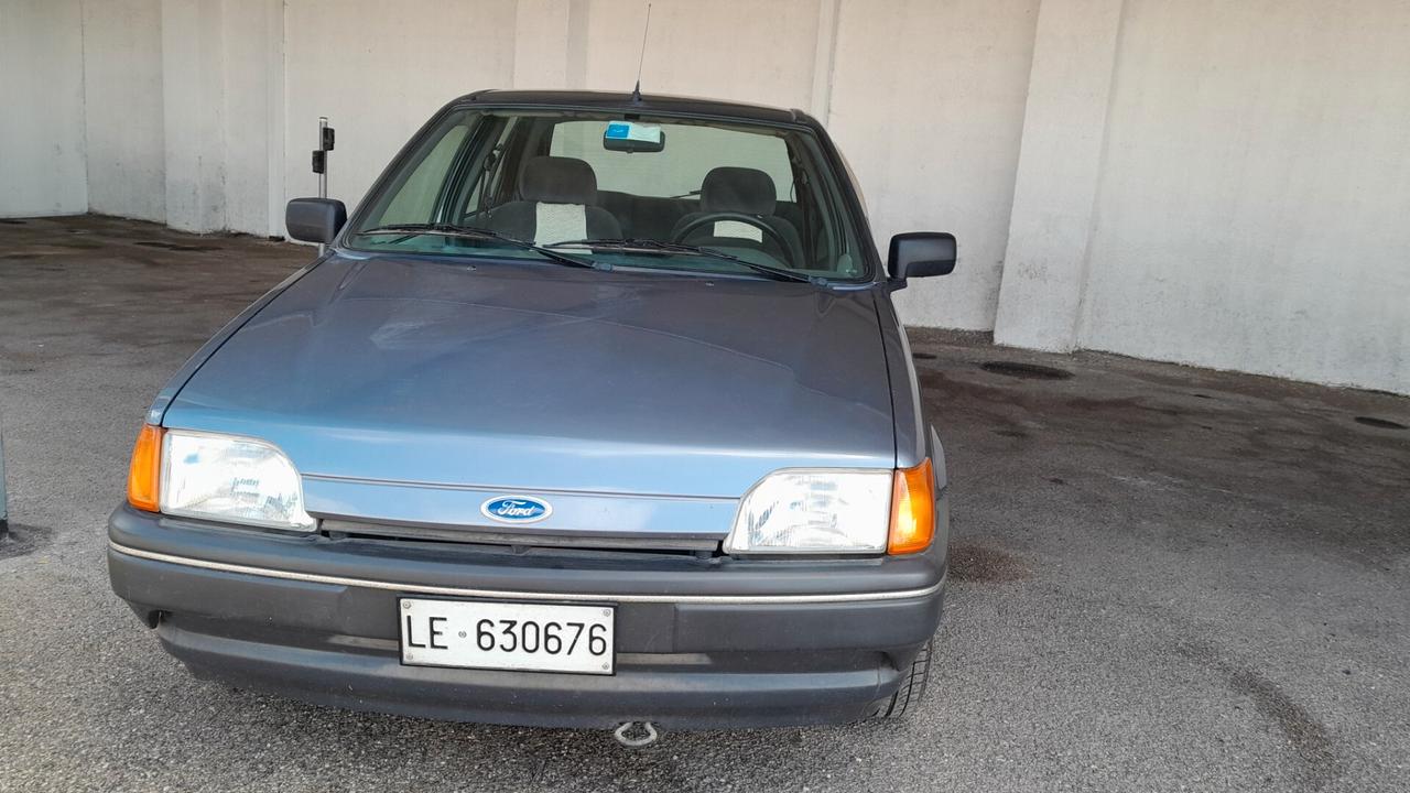 Ford Fiesta 1.1 5 porte Ghia