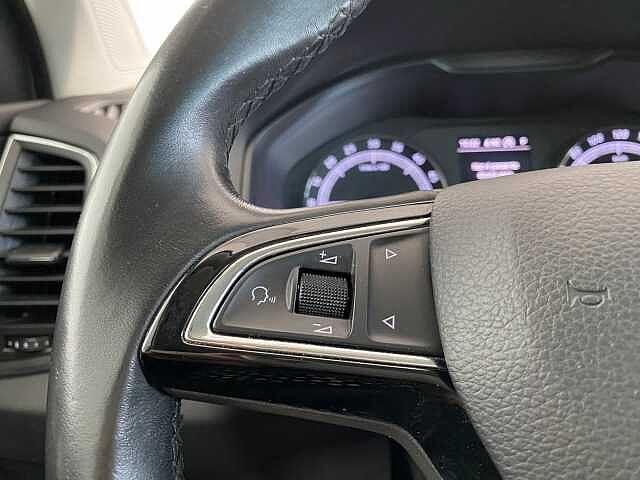 SKODA Karoq 1.6 TDI SCR DSG Executive