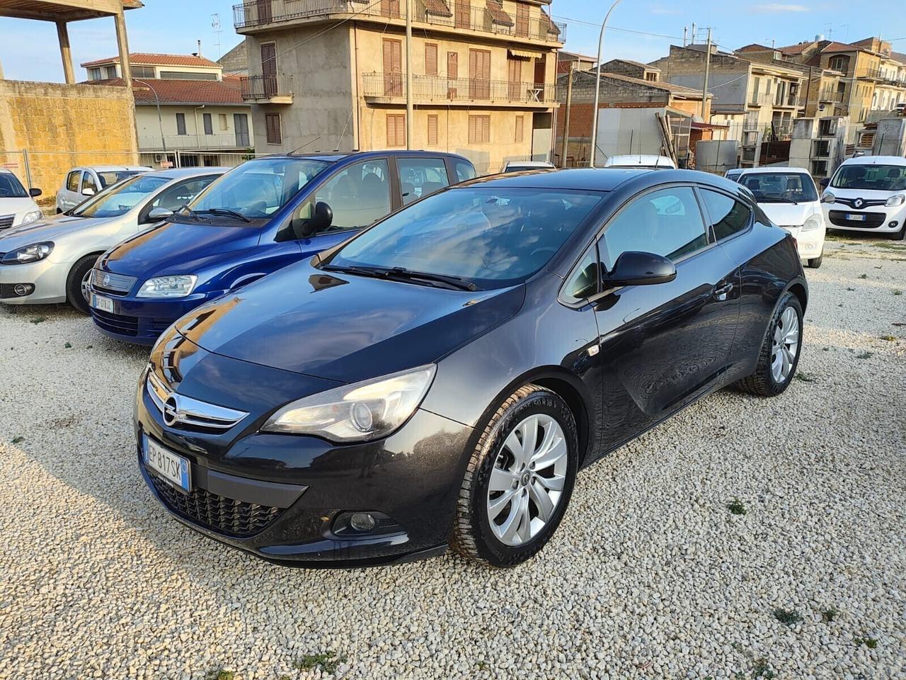 Opel Astra GTC 1.7 CDTI 110CV 3 porte unico propri