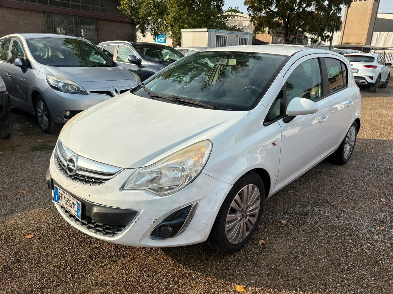 Opel Corsa 1.2 5 porte Cosmo