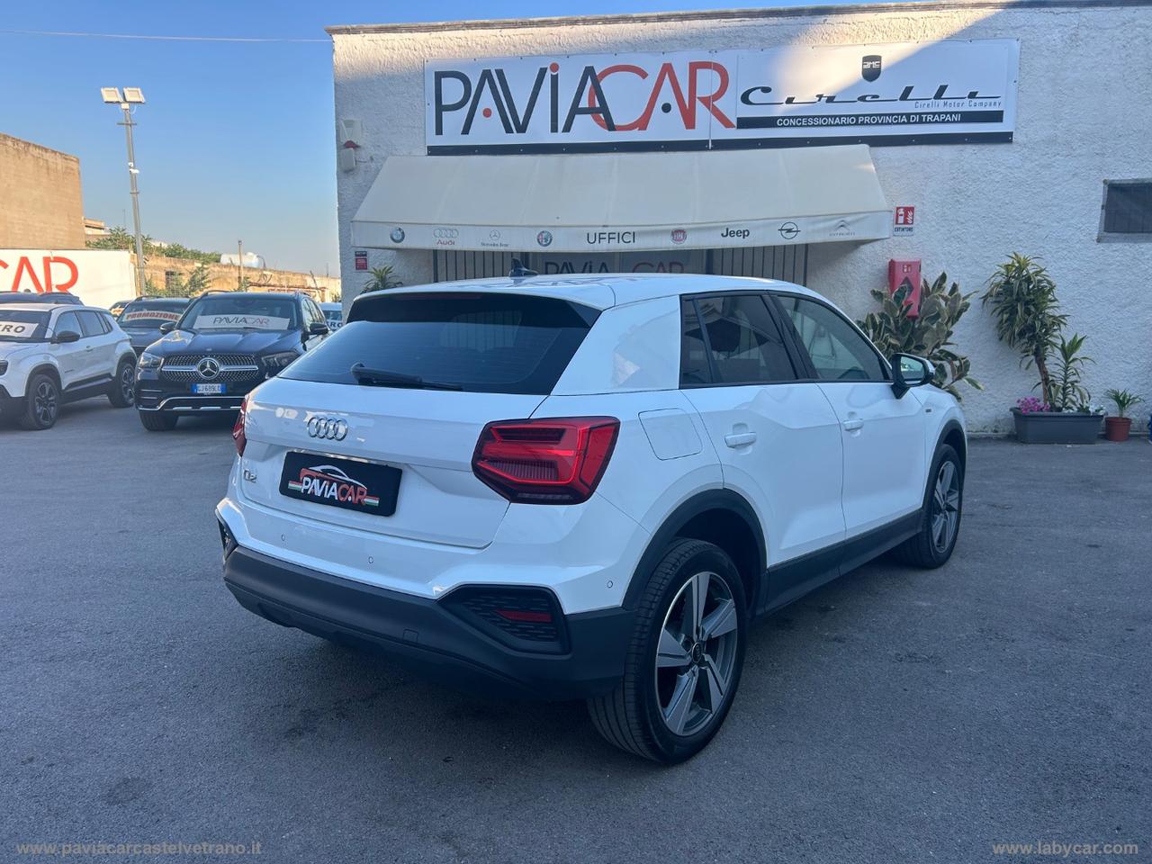 AUDI Q2 30 TDI S tronic Identity Black