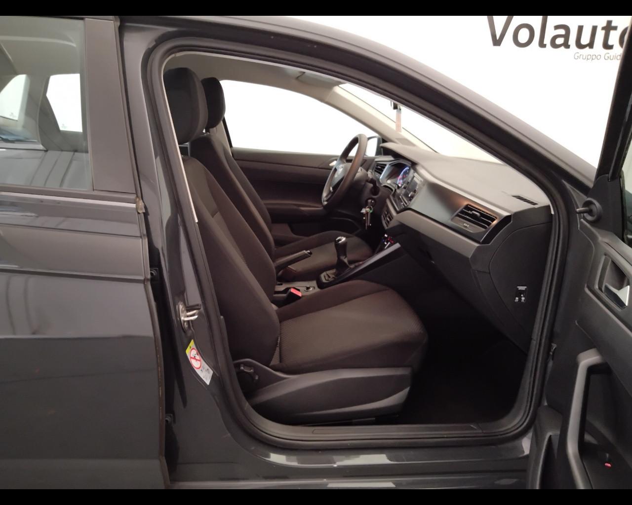 VOLKSWAGEN Polo VI 2017 - Polo 5p 1.0 mpi Trendline 65cv