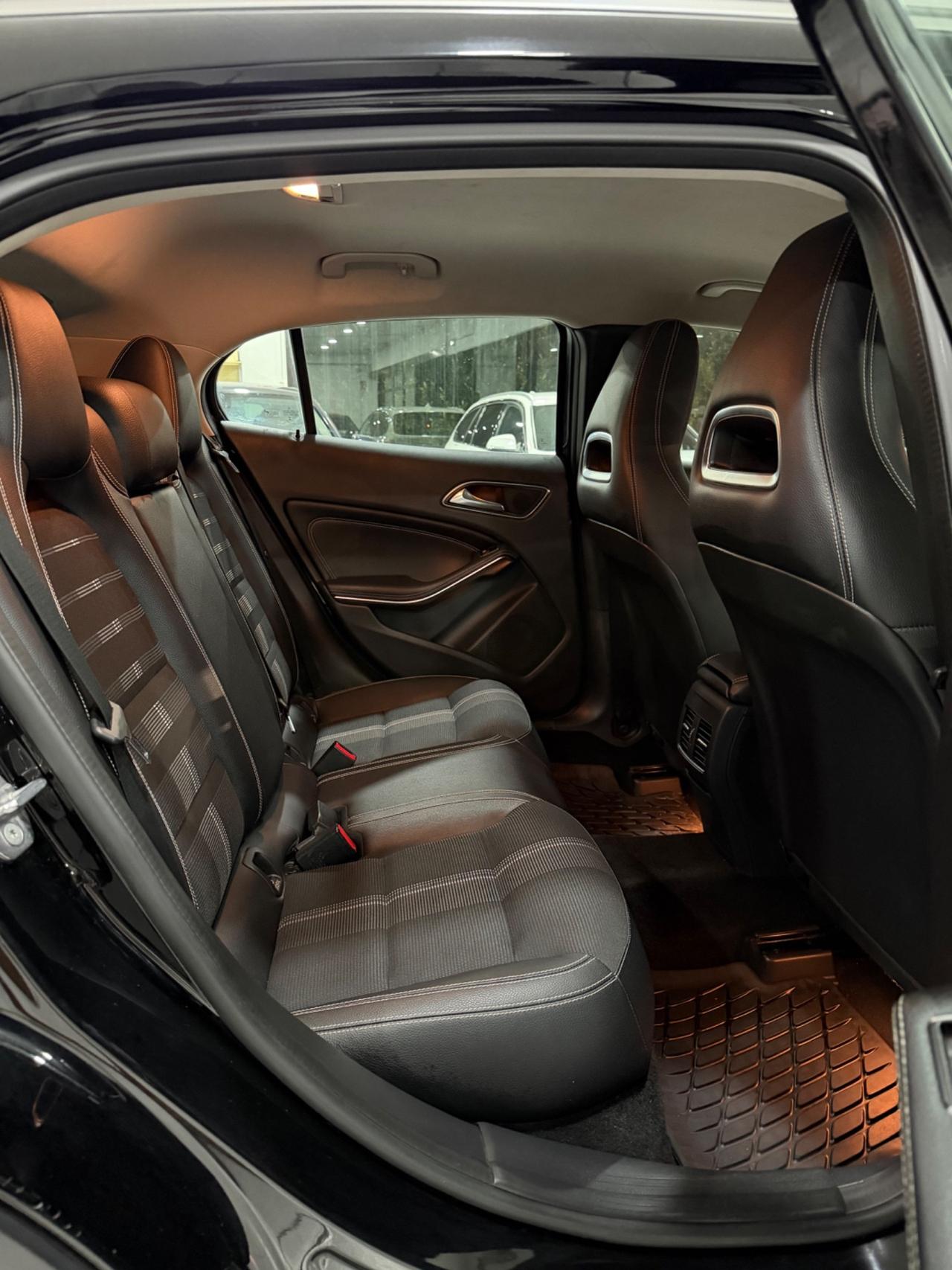 Mercedes-benz GLA 200 d Automatic Premium