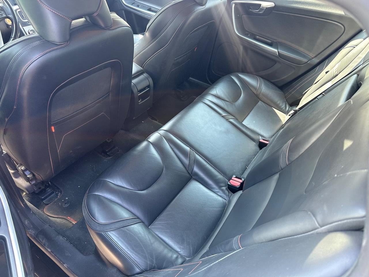 Volvo V60 2.0 Diesel Cambio Automatico Full 2016