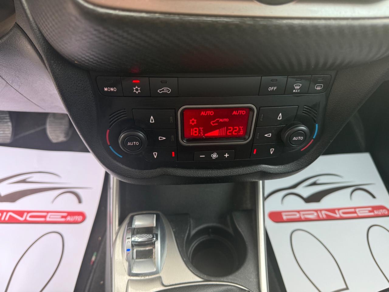 Alfa Romeo MiTo 1.6 JTDm 16V Distinctive Premium Pack
