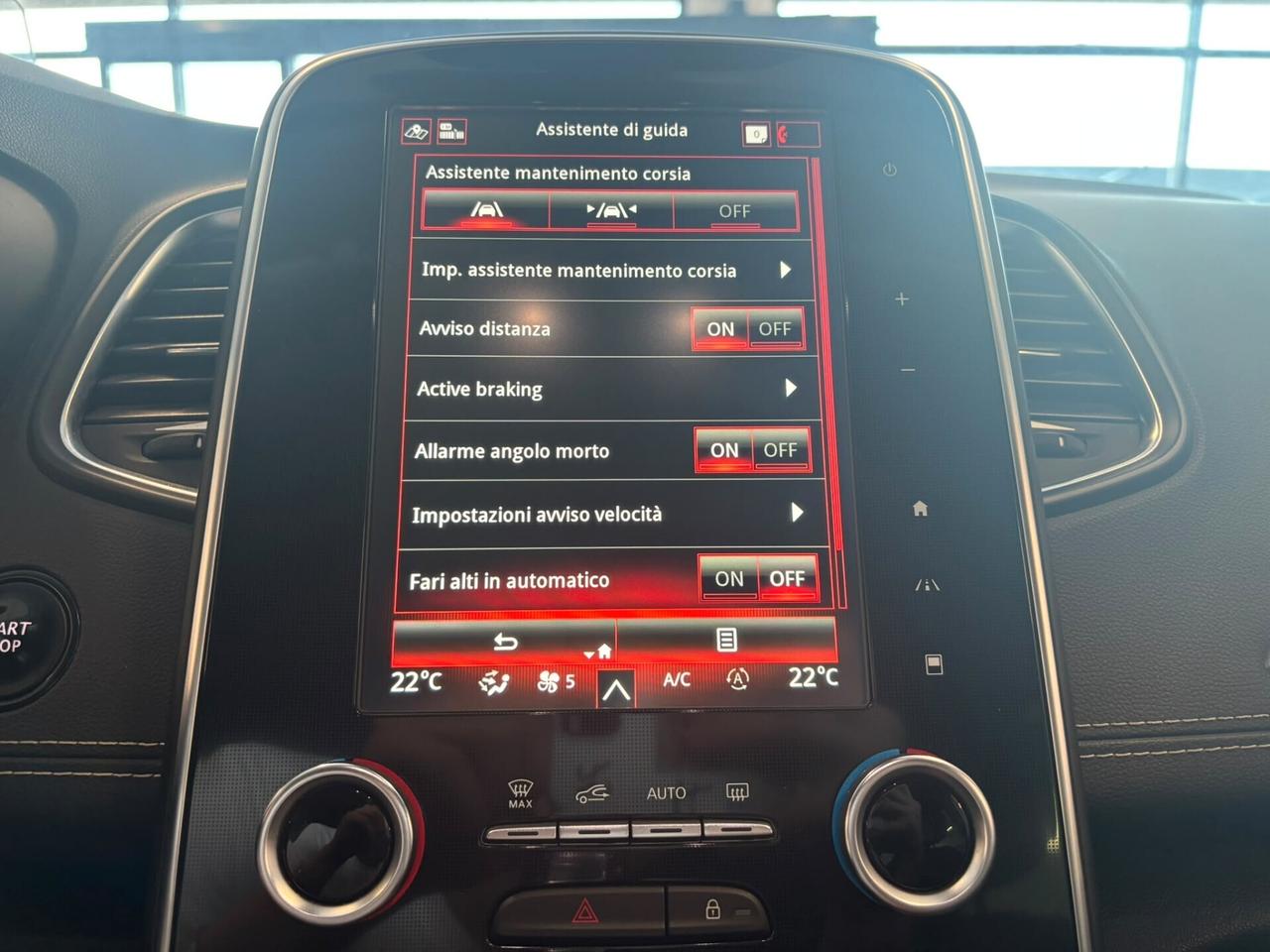 Renault Scenic ENERGY BOSE dCi 8V 110 CV EDC