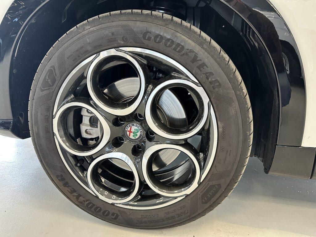 Alfa Romeo Tonale 1.5 Hybrid Ti TCT7