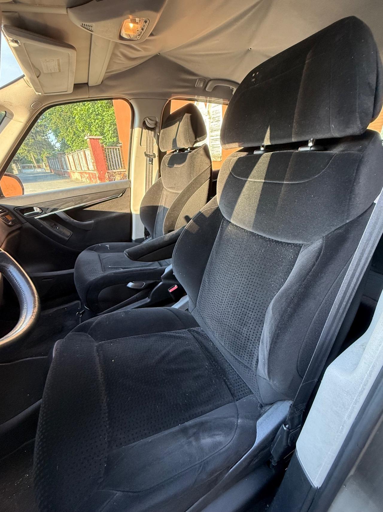 Citroen C4 1.6 HDi 110CV FAP Exclusive