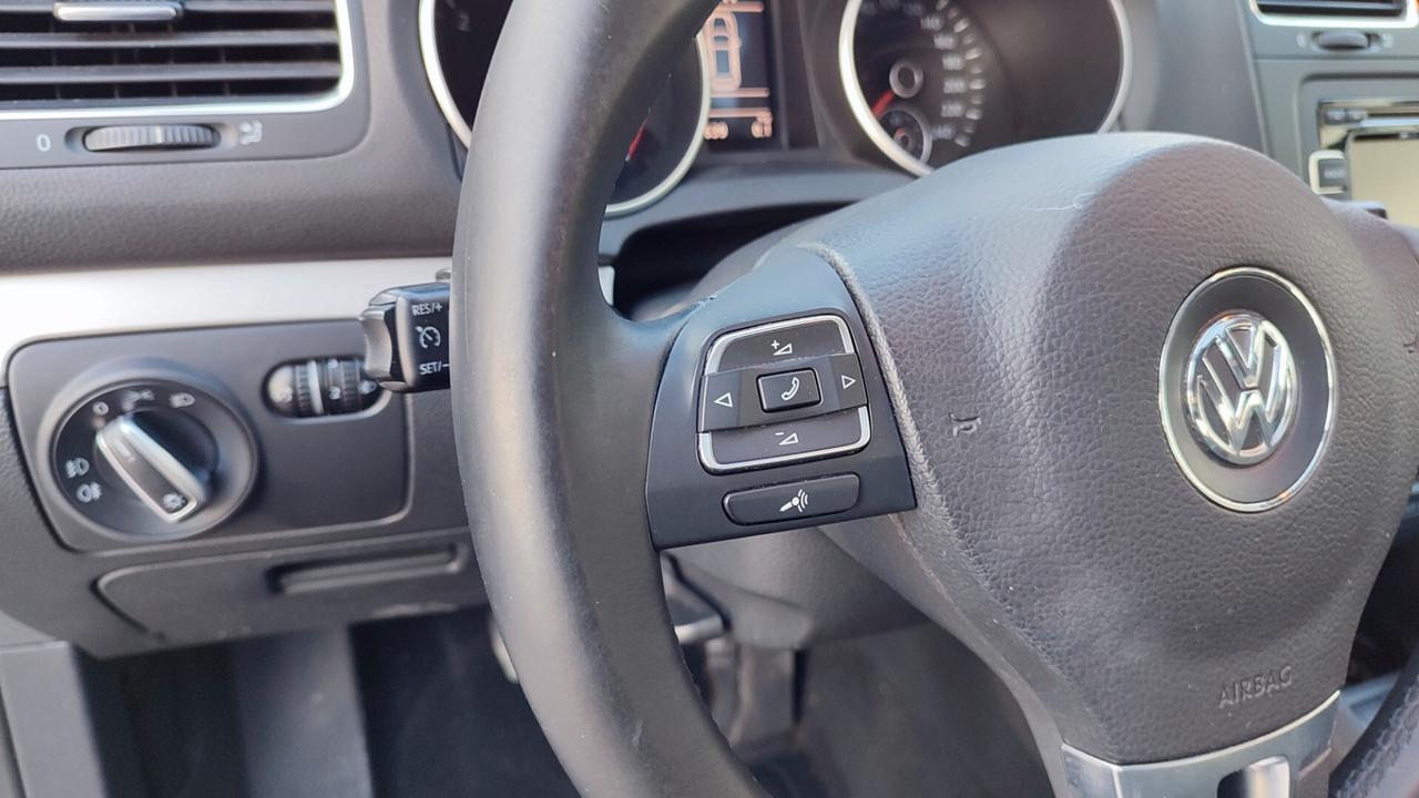 Volkswagen Golf 1.6 TDI *TETTO APRIBILE*