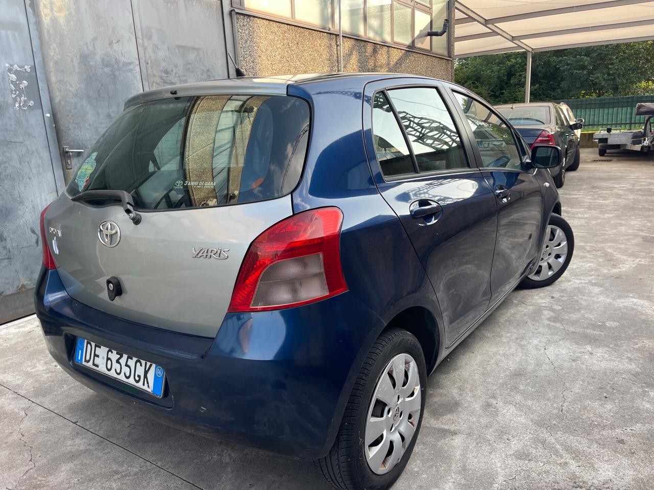 TOYOTA YARIS 1.3 BENZINA EURO4 UNI PROP