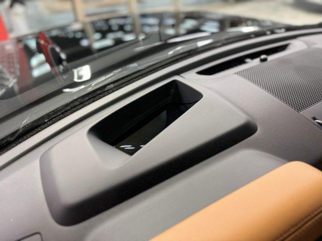 LAND ROVER Defender 110 3.0D I6 300 CV AWD AUTO X *7 POSTI*UNIPROP*