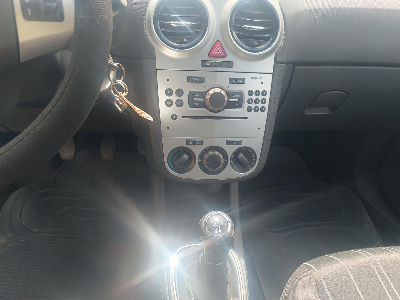 Opel Corsa 1.2 3 porte del 09 SOLO 119.000 KM