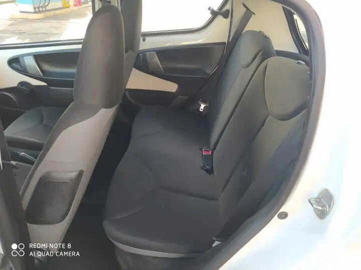 Toyota Aygo 1.0 12V VVT-i 5 porte Active Connect