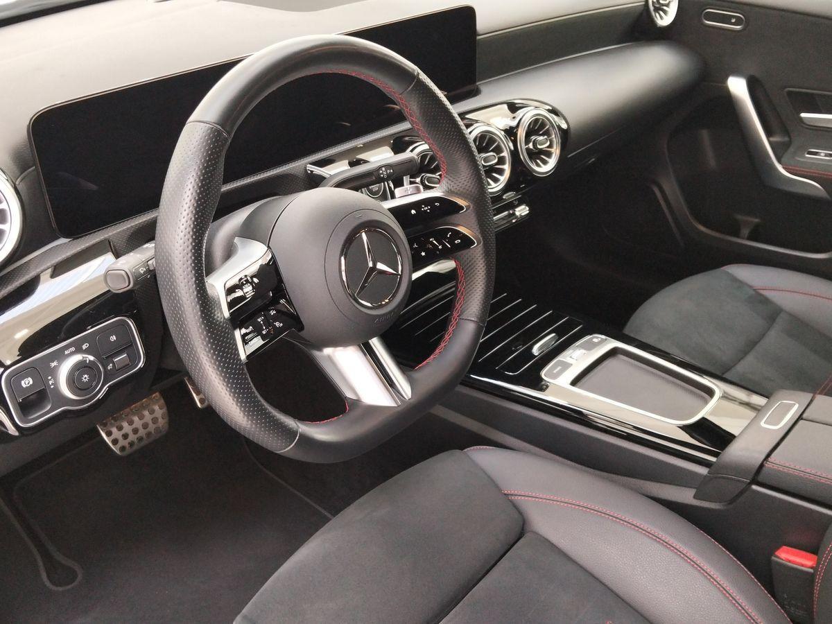 Mercedes-Benz Classe A - W177 2023 - A 180 d AMG Line Premium Plus auto