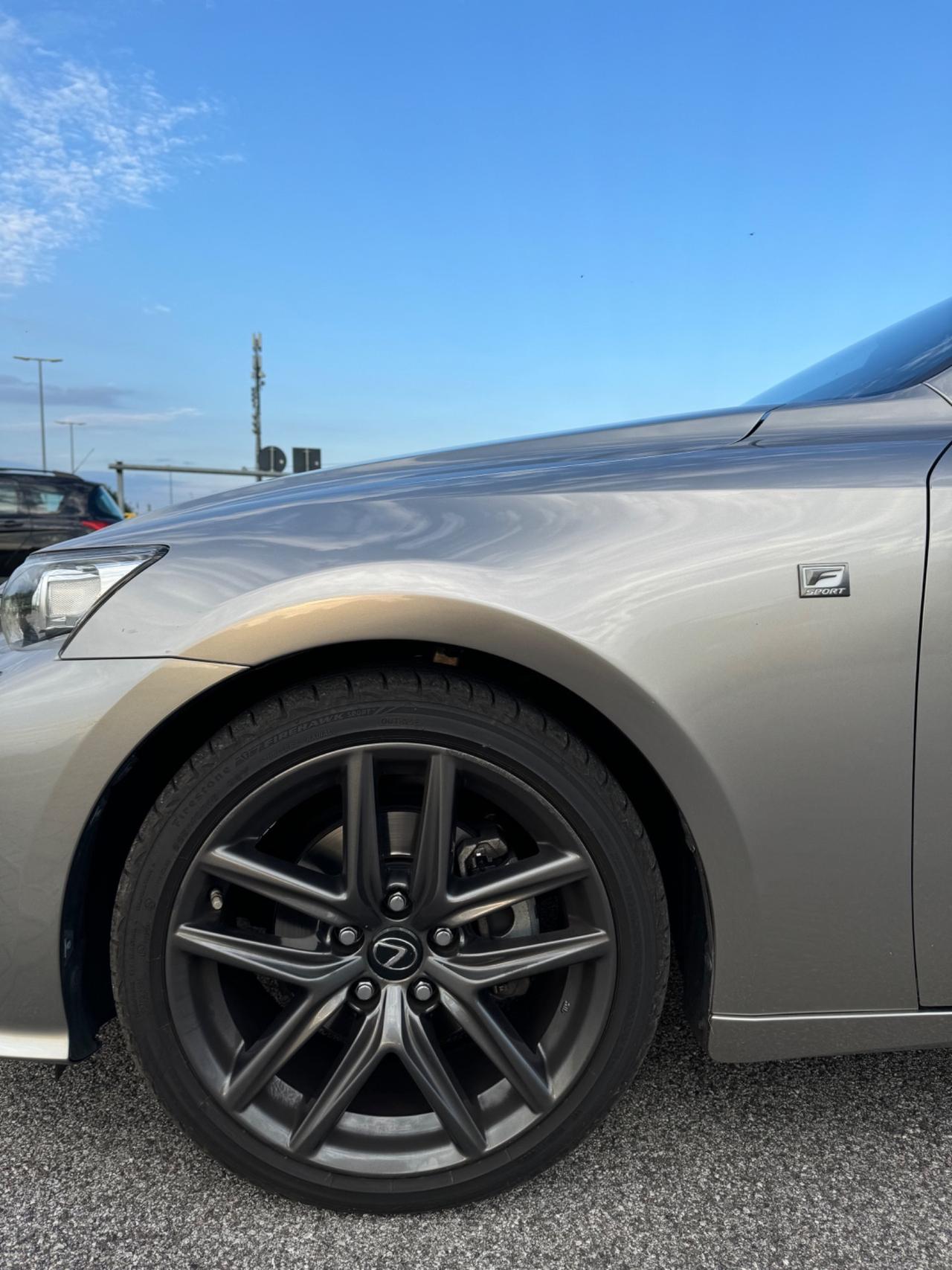 Lexus IS 300 Hybrid FSport
