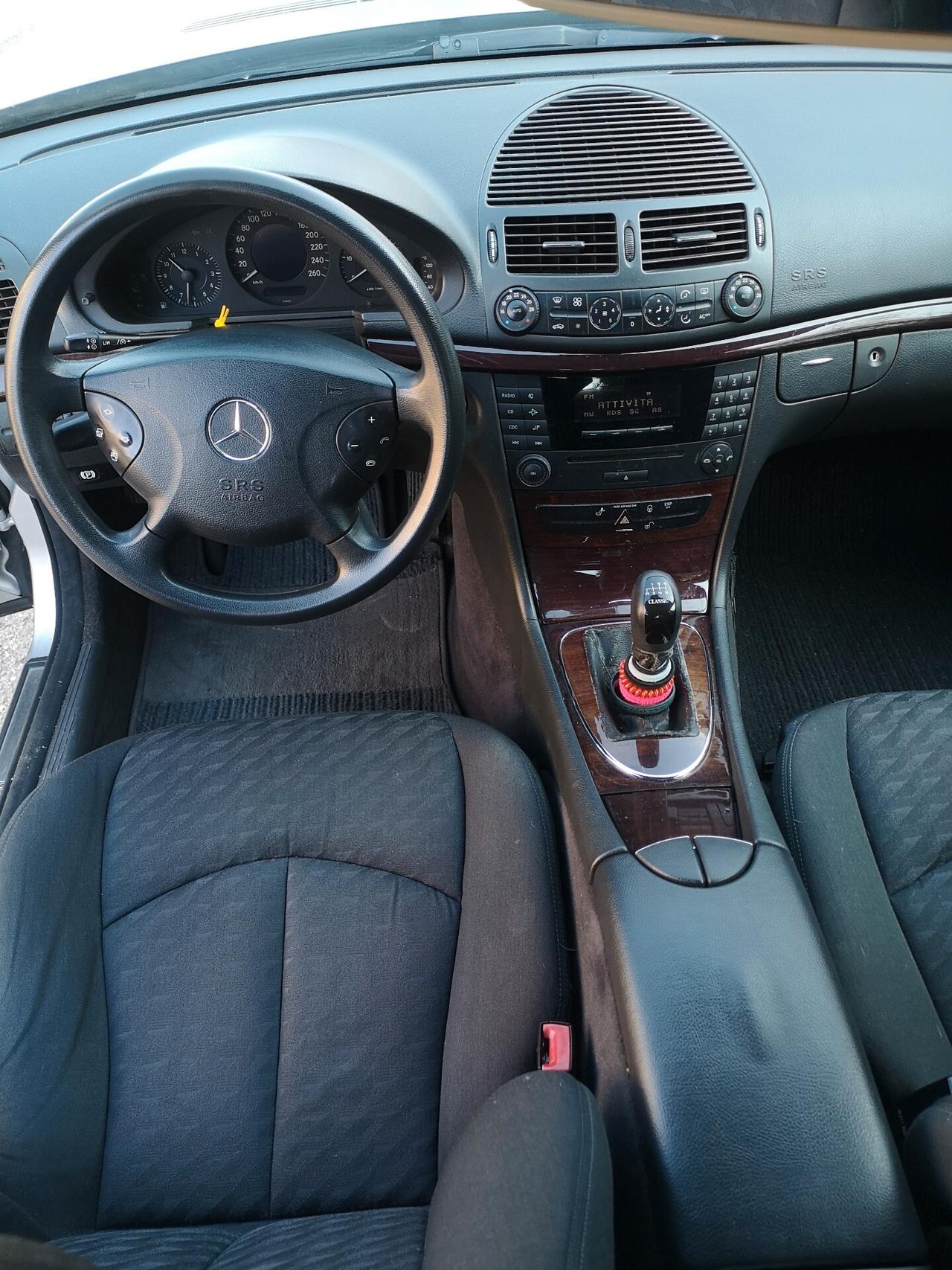 Mercedes-benz E 270 177CV - Da Vetrina