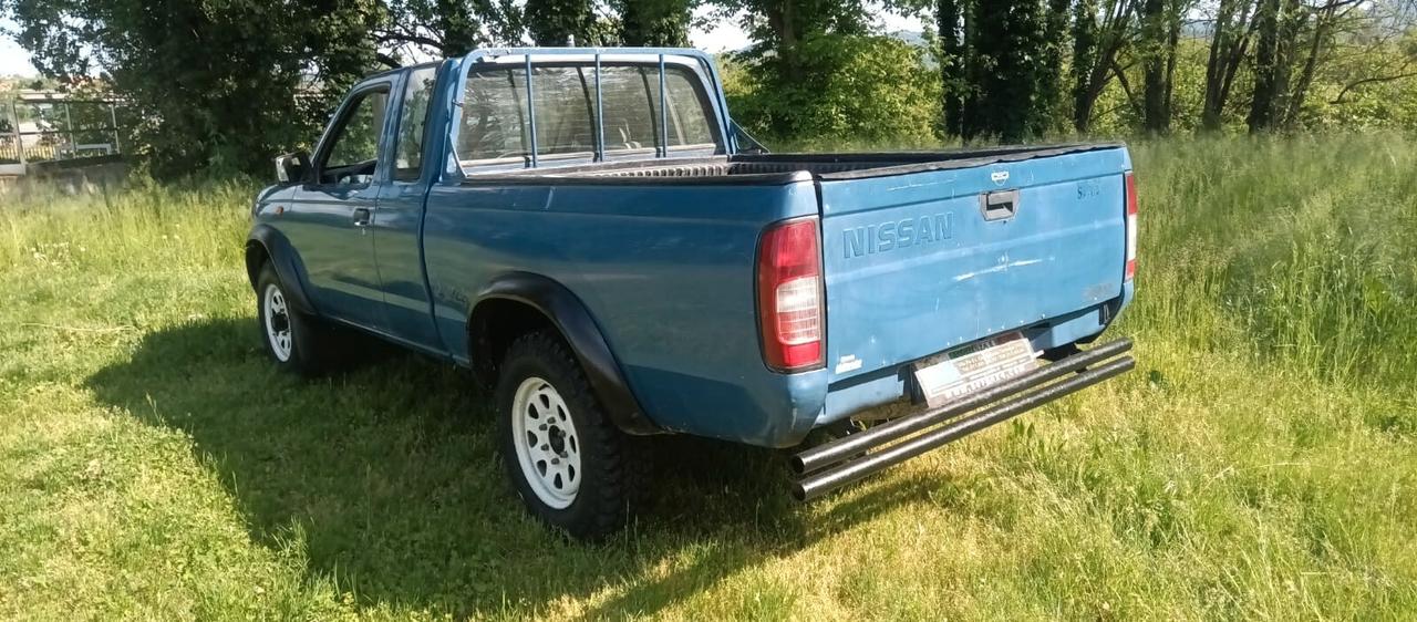 Nissan Pick Up D22 Pick-up 2.5 TD 2 porte