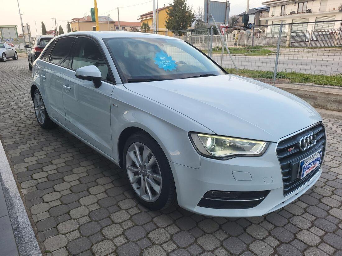 Audi A3 SPB 2.0 TDI 150 CV S tronic + F1 ***S-LINE EDITION ***
