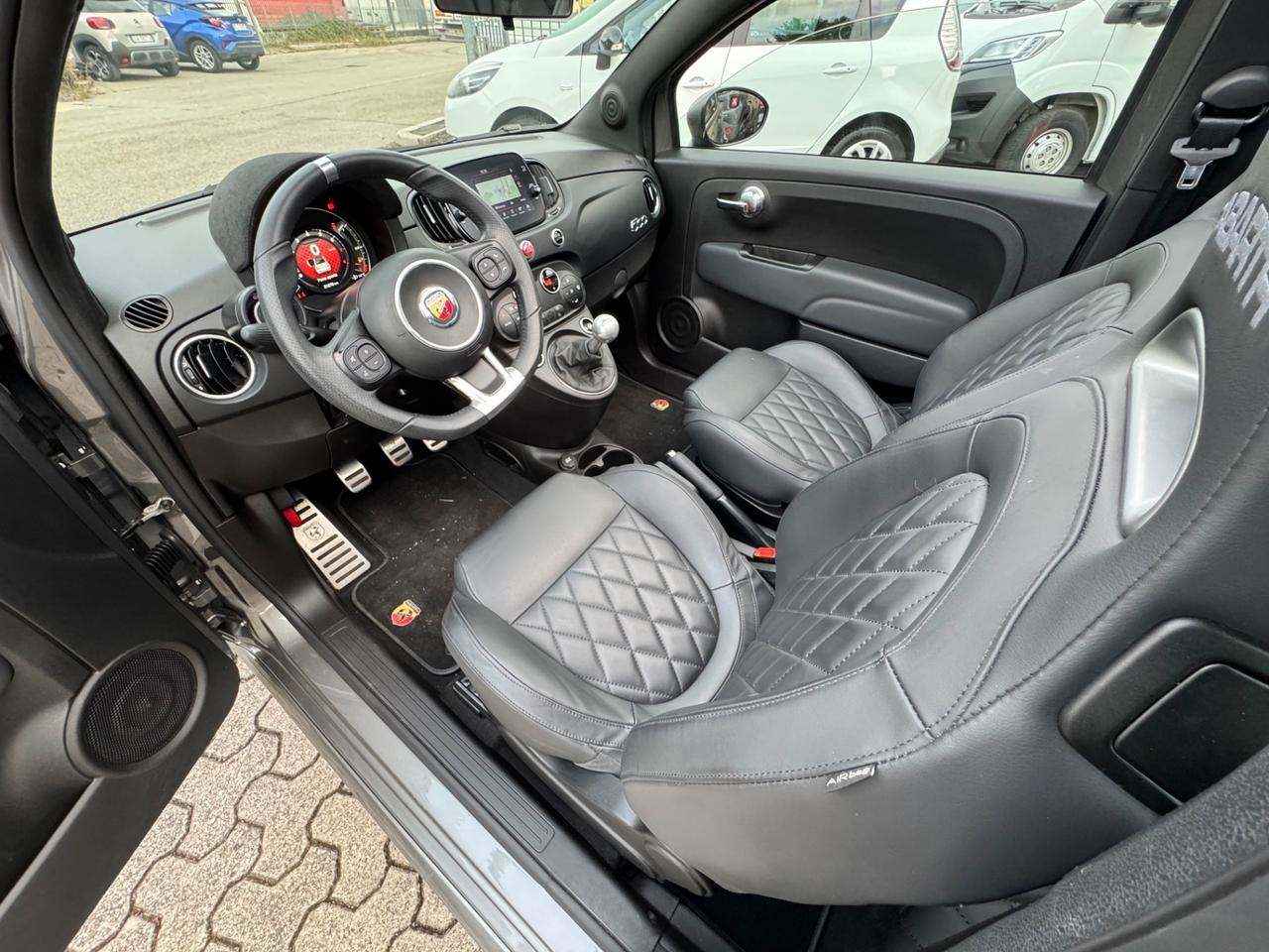 Abarth 595 C 1.4 Turbo T-Jet 165 CV