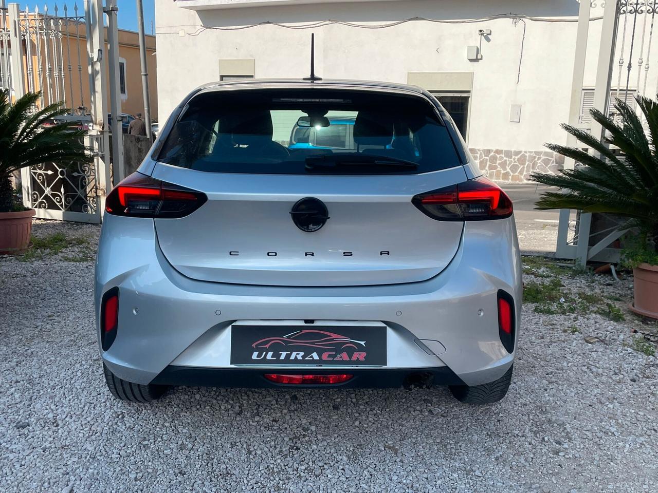 Opel Corsa 1.2 GS LINE