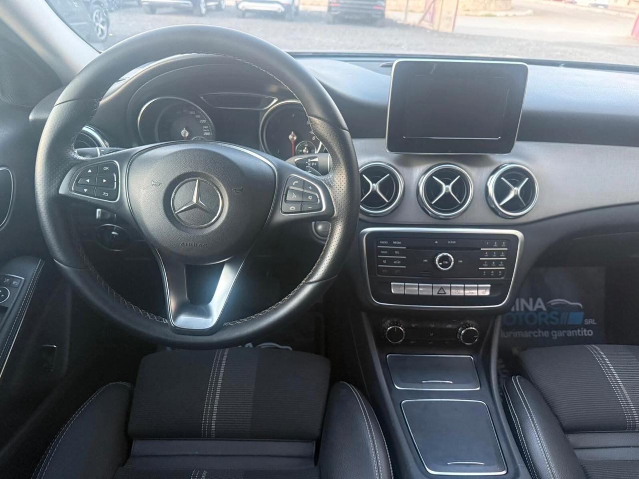Mercedes-benz GLA 200CDI SPORT