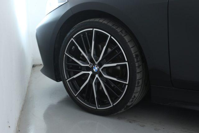 BMW 118 d 5p. Msport / Tetto panorama / Cerchi 19" M-sport
