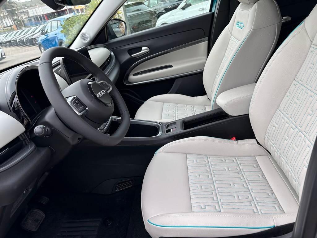 Fiat 600 Hybrid La Prima 2025/ KM 0 IVA ESPOSTA Tua a soli 269 Euro al mese