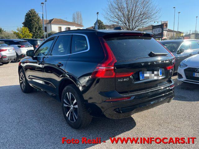 VOLVO XC60 B4 (d) MHEV Geartronic Momentum Pro Iva Esposta