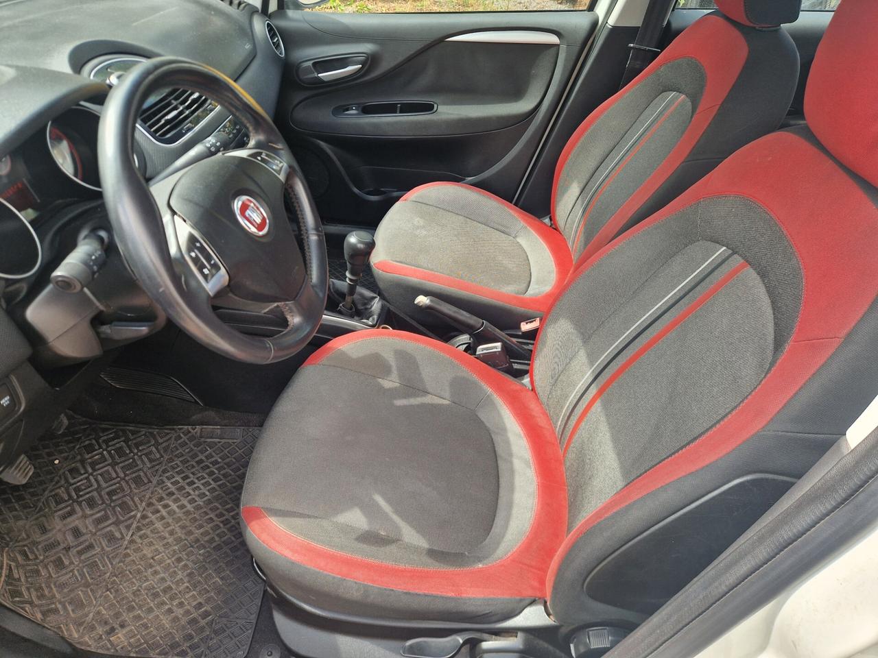 Fiat Punto 1.3 MJT 75 CV 5 porte Lounge-2014