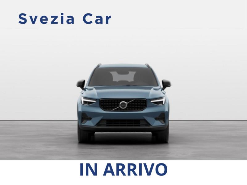 Volvo XC40 B3 automatico Plus Dark