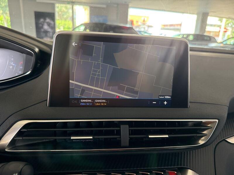 Peugeot 3008 BlueHDi 130 EAT8 S&S Business