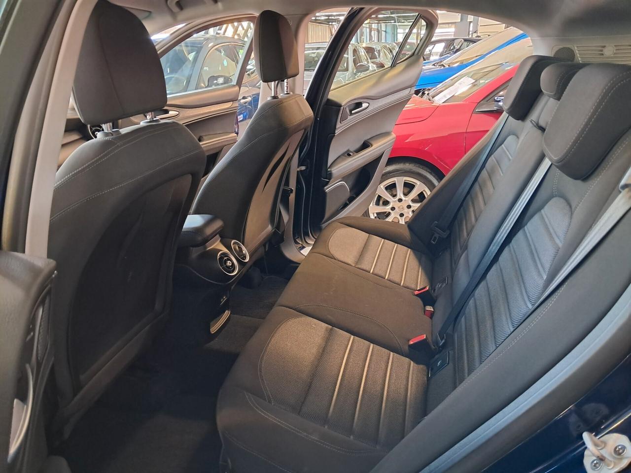 Alfa Romeo Stelvio 2.2 Td 160 cv AT8 RWD Business