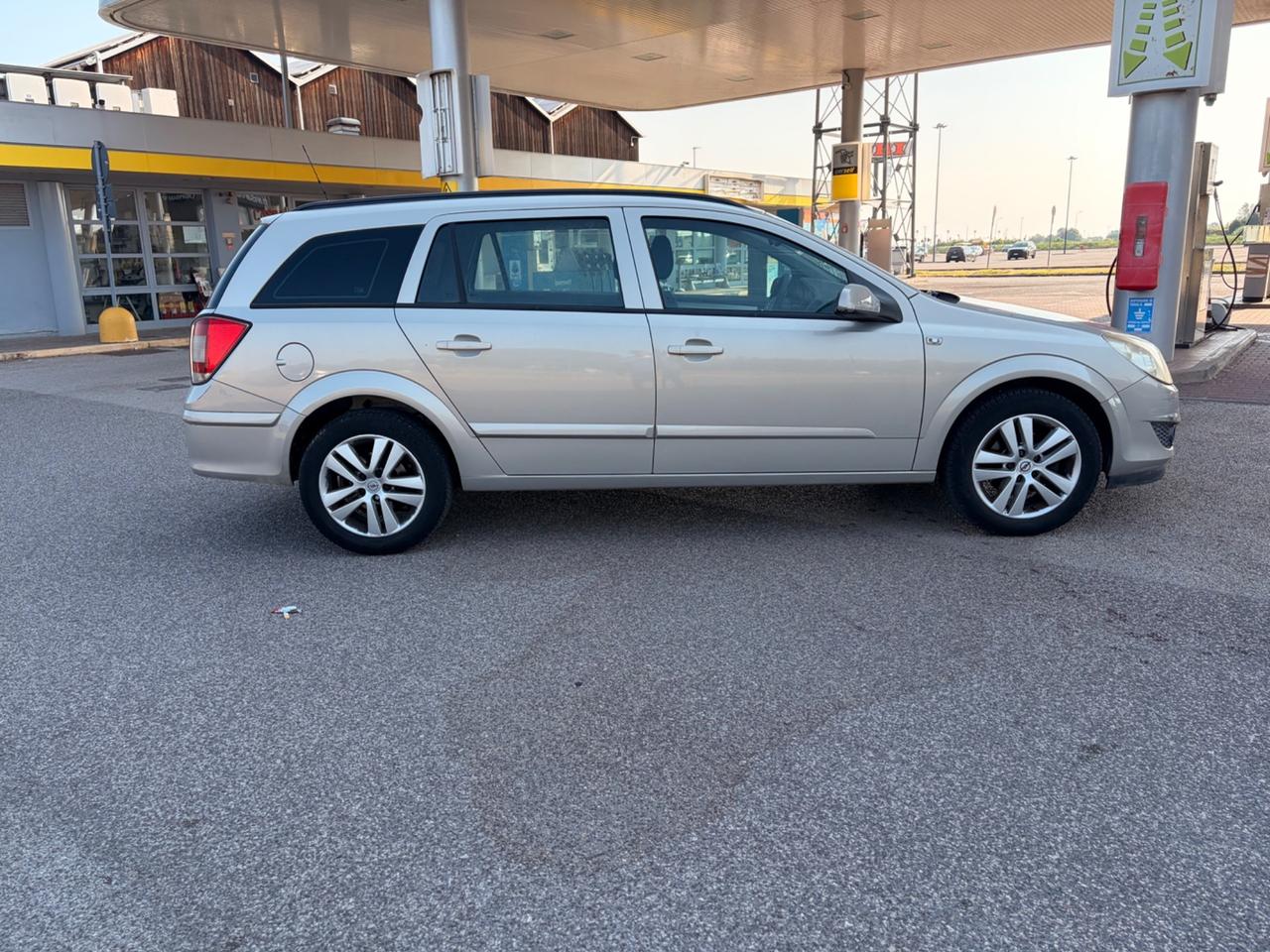 Opel Astra 1.6 16V VVT Station Wagon Enjoy