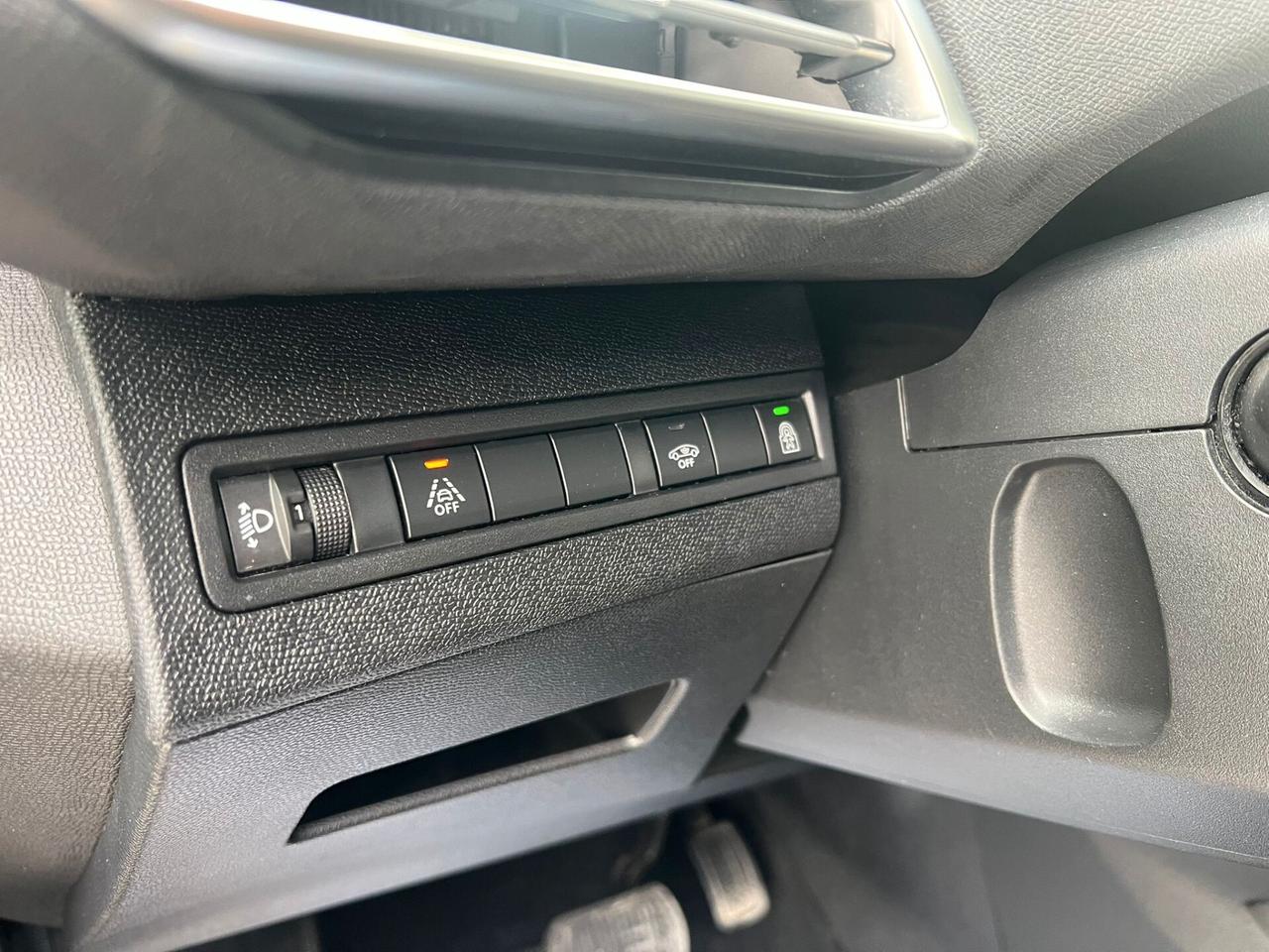 PEUGEOT 3008 1.5 BlueHDi 130CV 12\2020!!! ALLURE!!!