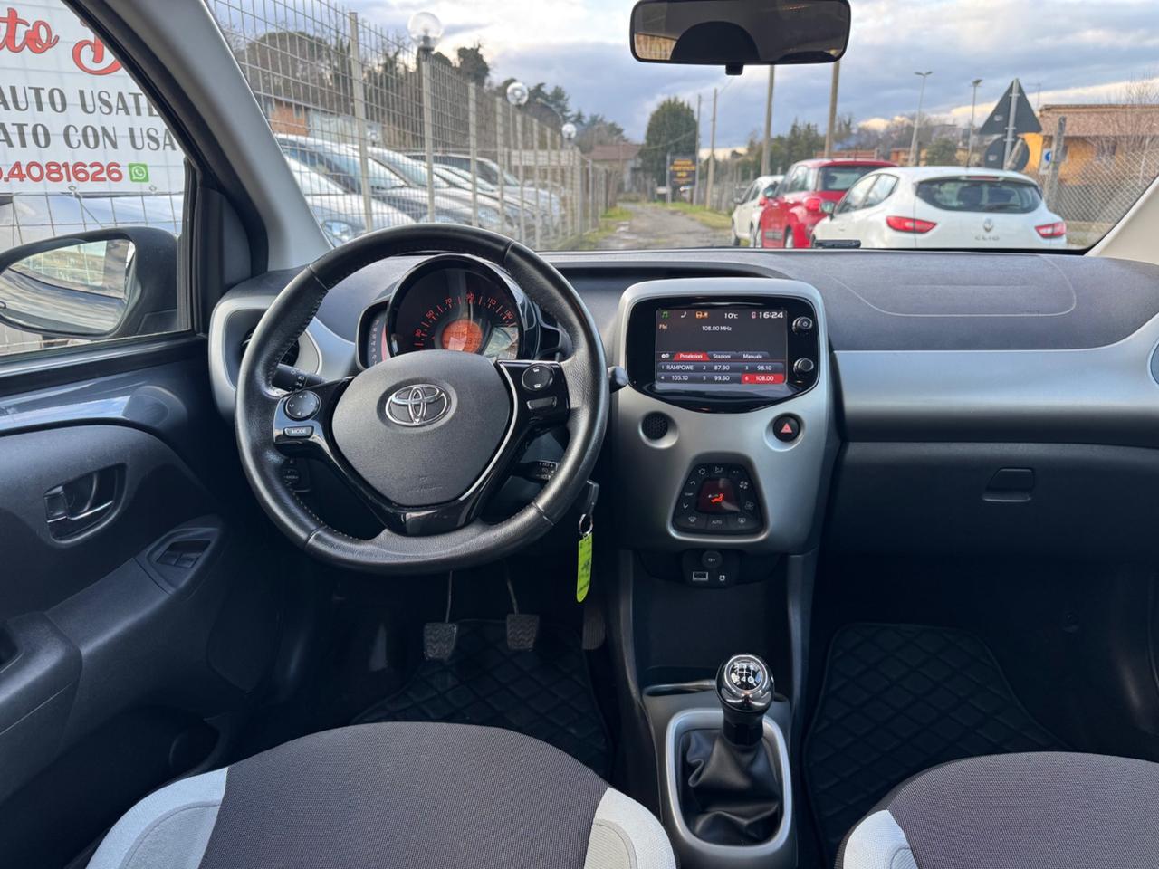 Toyota Aygo 1.0 VVT-i 69 CV 5 porte x-black TSS