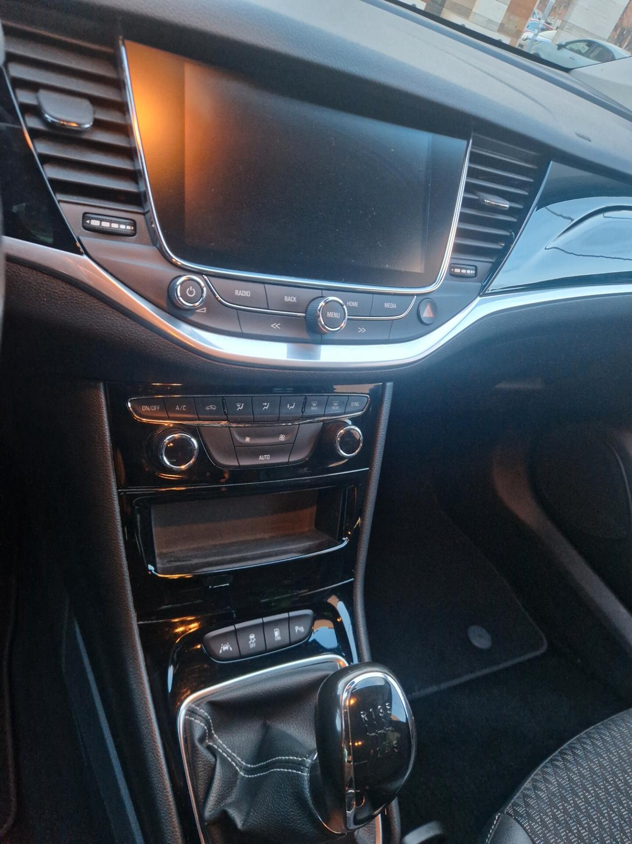 Opel Astra 1.4 Turbo 110cv Innovation 59 mila km Opel Astra 1.4 Turbo 110cv Innovation 59 mila km Metano