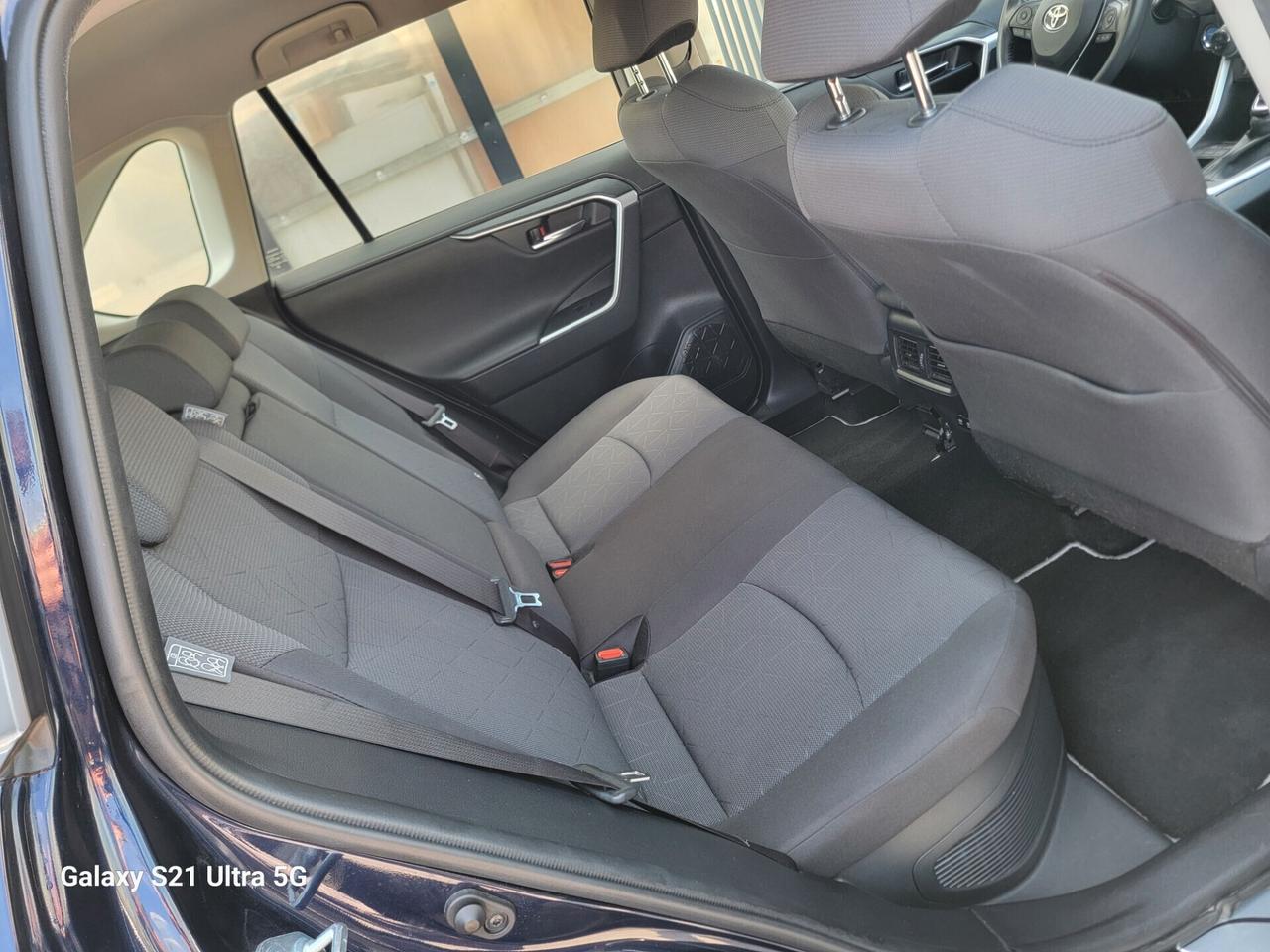 Toyota RAV 4 RAV4 2.5 HV (218CV) E-CVT 2WD Active GARANZIA