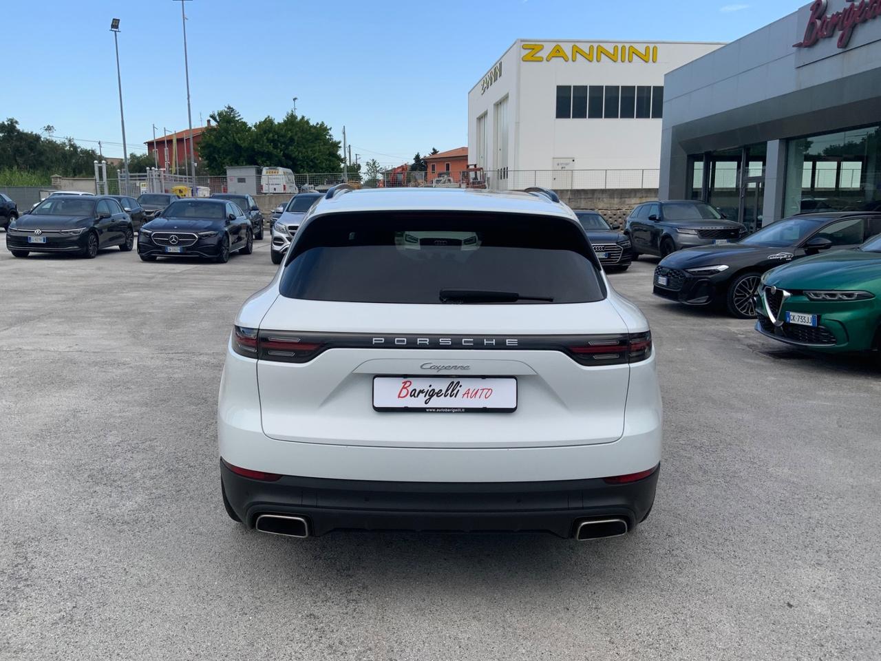 Porsche Cayenne 3.0 V6 TETTO.SOSP.MATRIX.CERCHI22.SED VENT..FULL
