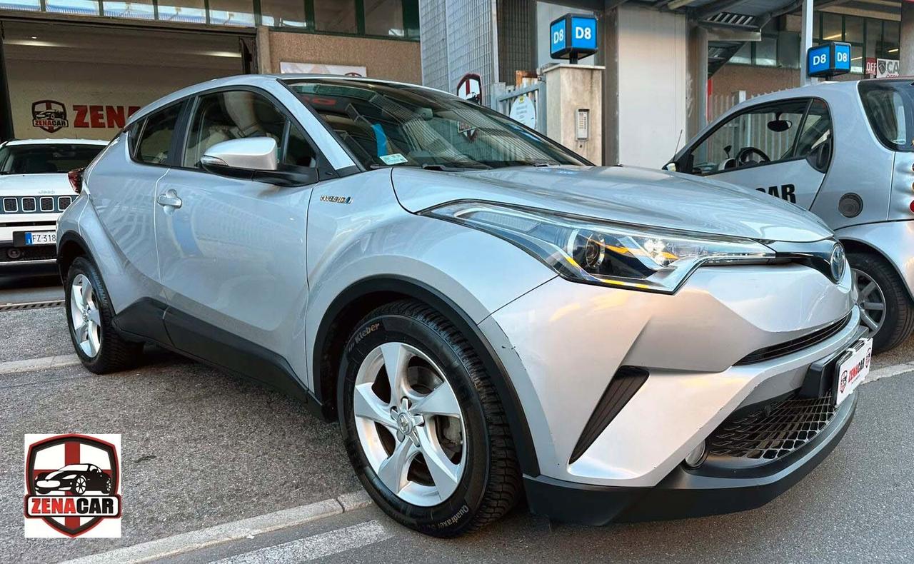 Toyota C-HR 1.8 Hybrid E-CVT Style Batterie Nuove Sempre Tagliandi Toyota