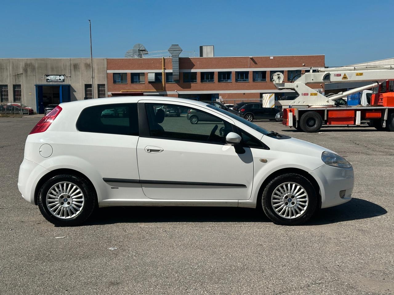 Fiat Grande Punto 1.3MJT 90 3p.Dynam. Van 4pt
