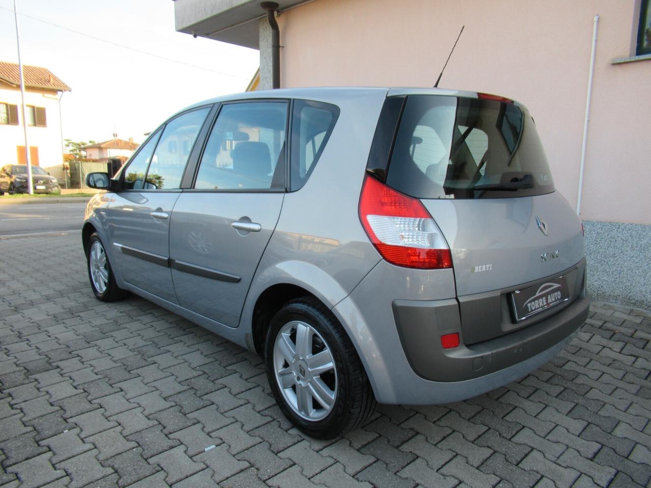 Renault Scenic Scénic 1.6 16V Confort Dynamique