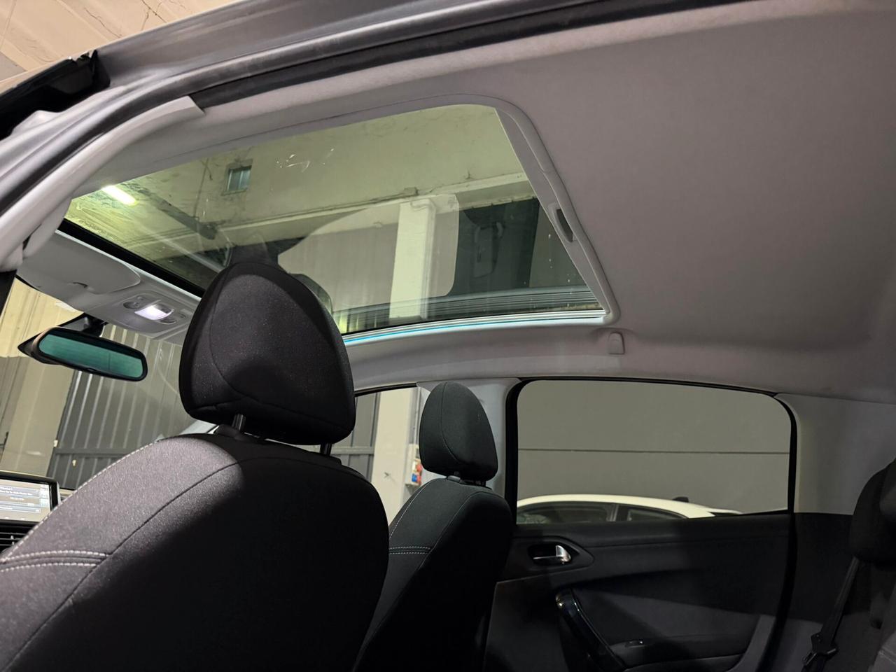 Peugeot 208 OFFERTA LIMITATA ENTRO 15/12 Benzina Automatico Tetto Opaco