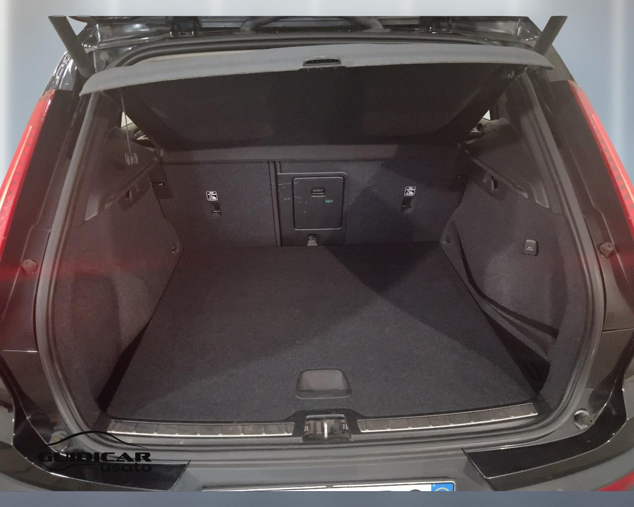 VOLVO XC40 - XC40 2.0 d3 Inscription geartronic my20