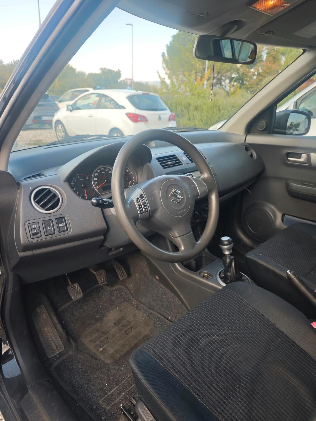 Suzuki Swift 1.3 5p. GLX