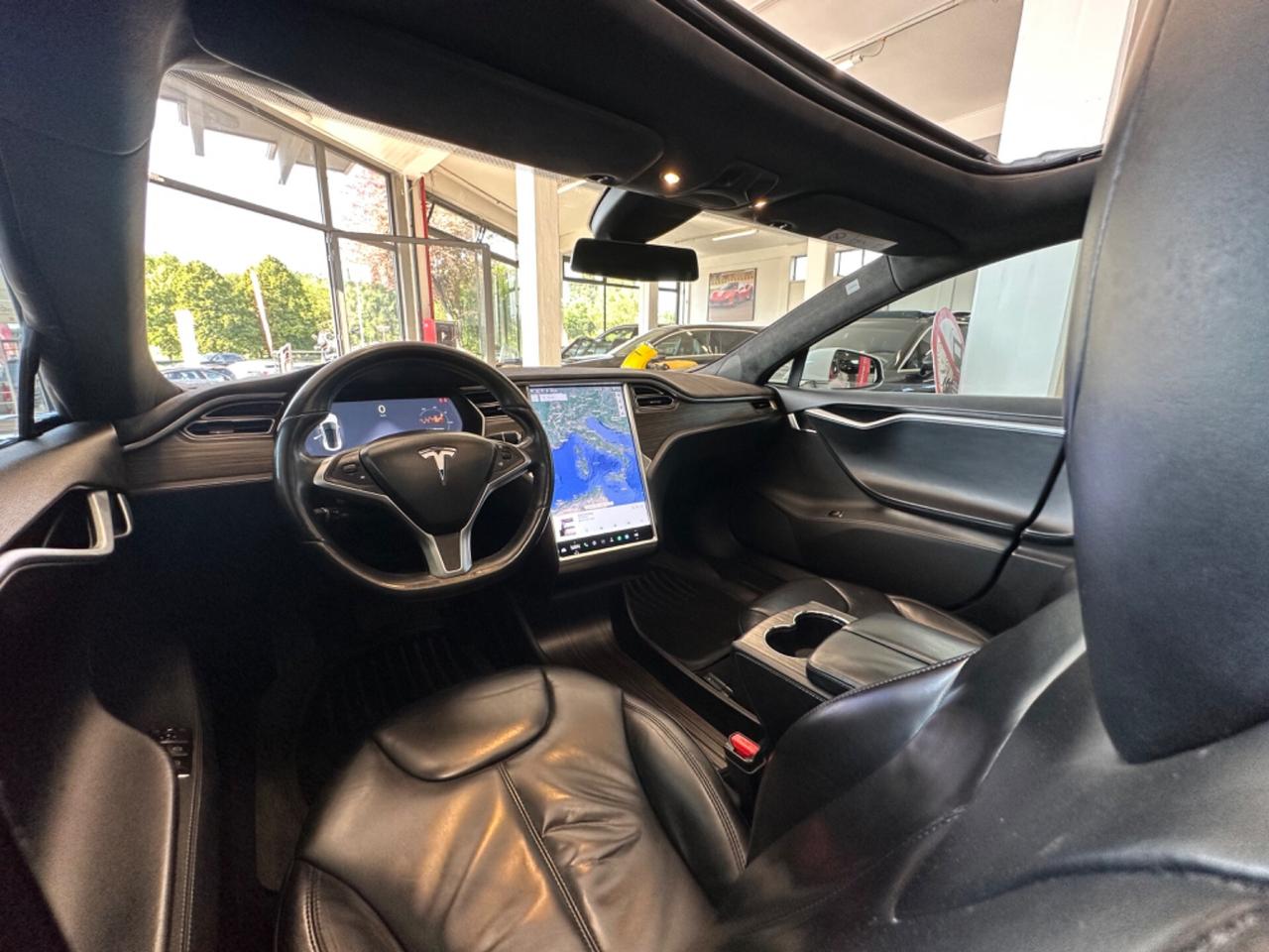 Tesla Model S 85kWh Dual Motor ricariche gratuite