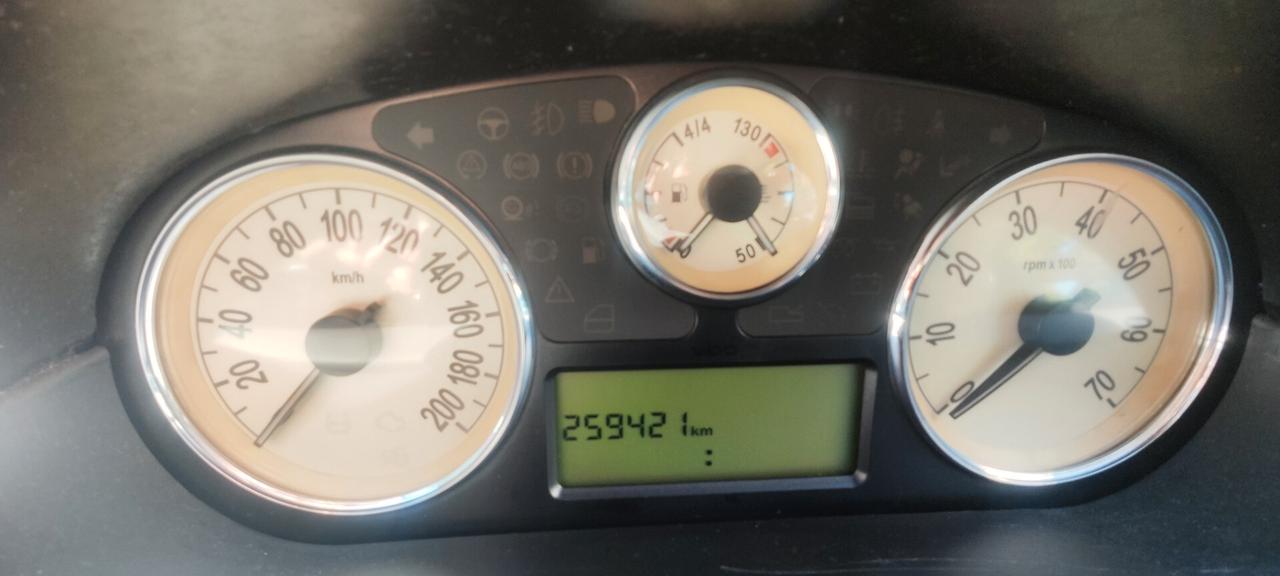 Lancia Ypsilon 1.3 MJT 75 CV Argento