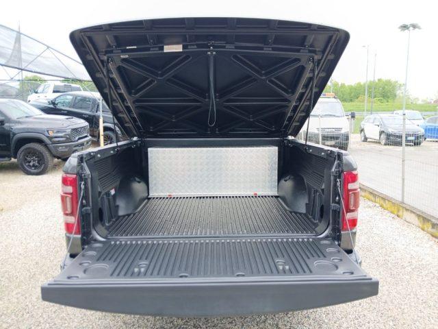 DODGE RAM 1500 5.7 V8 Laramie Night N1