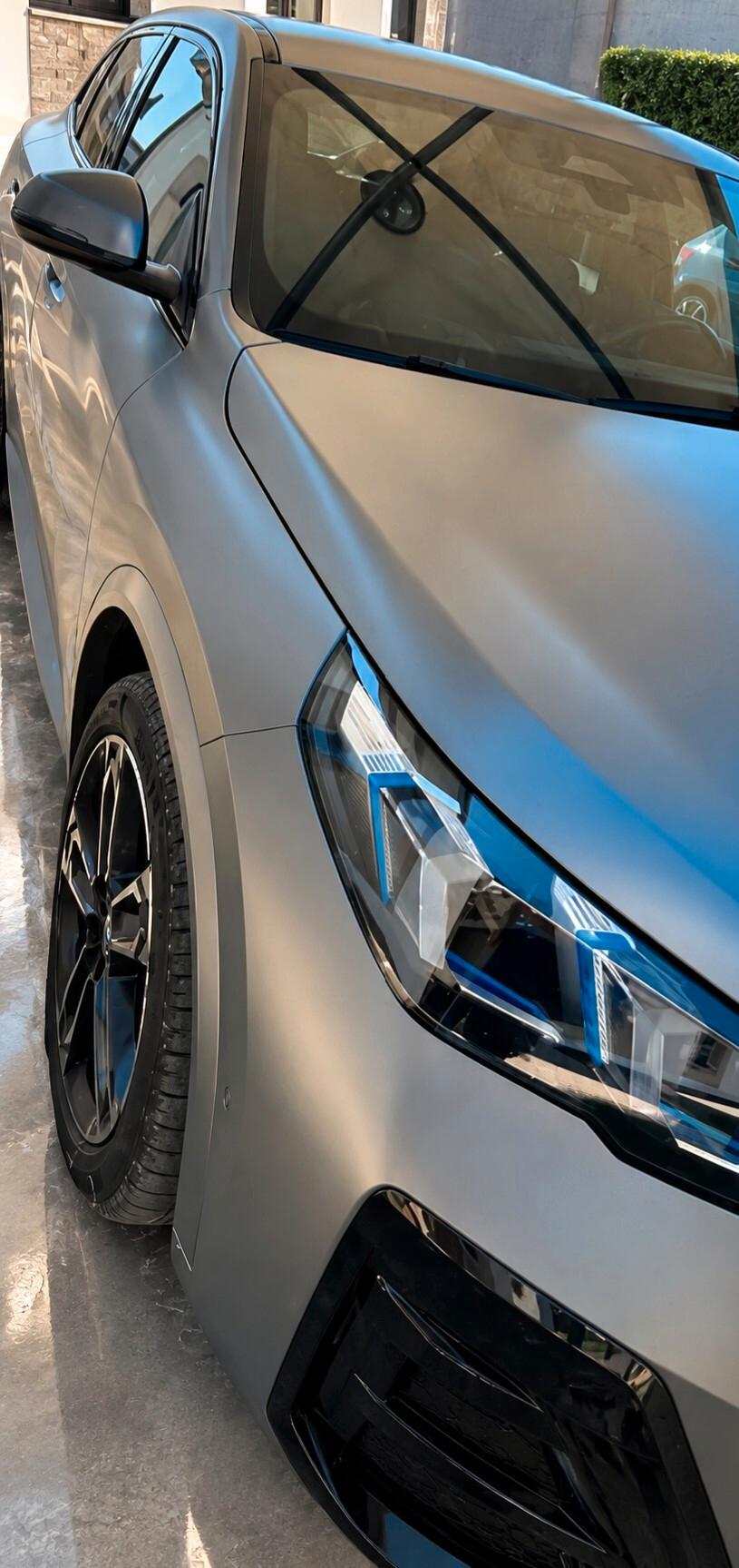 Bmw X2 18d Msport Pro grigio opaco Pinze blue