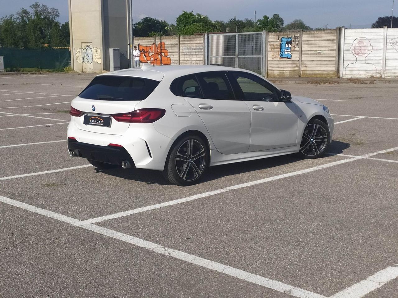 Bmw 118 M Sport 118 d #10708