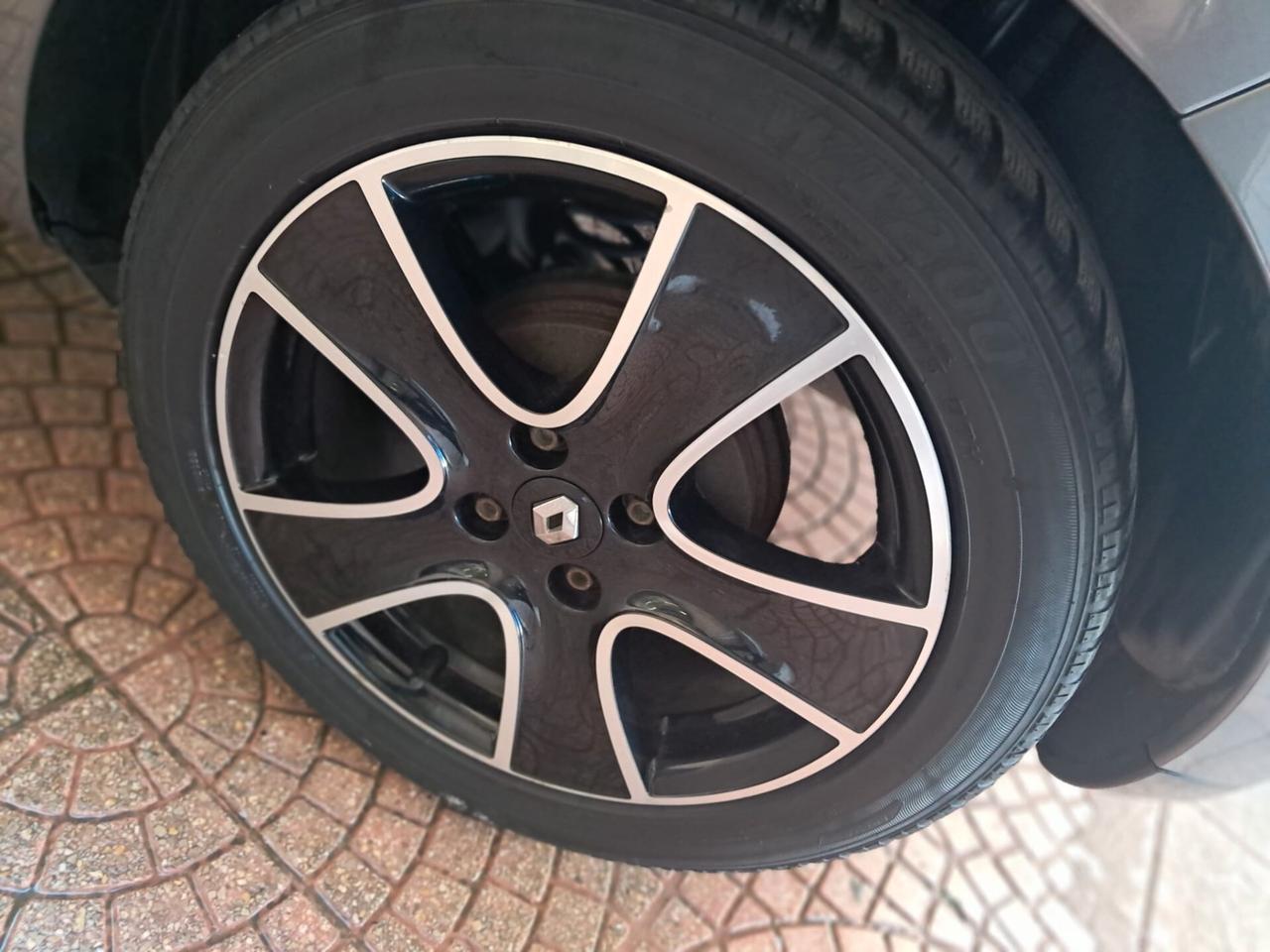 RENAULT CLIO 1.5 Dci 75CV-NEOPATENTATI-Euro7490